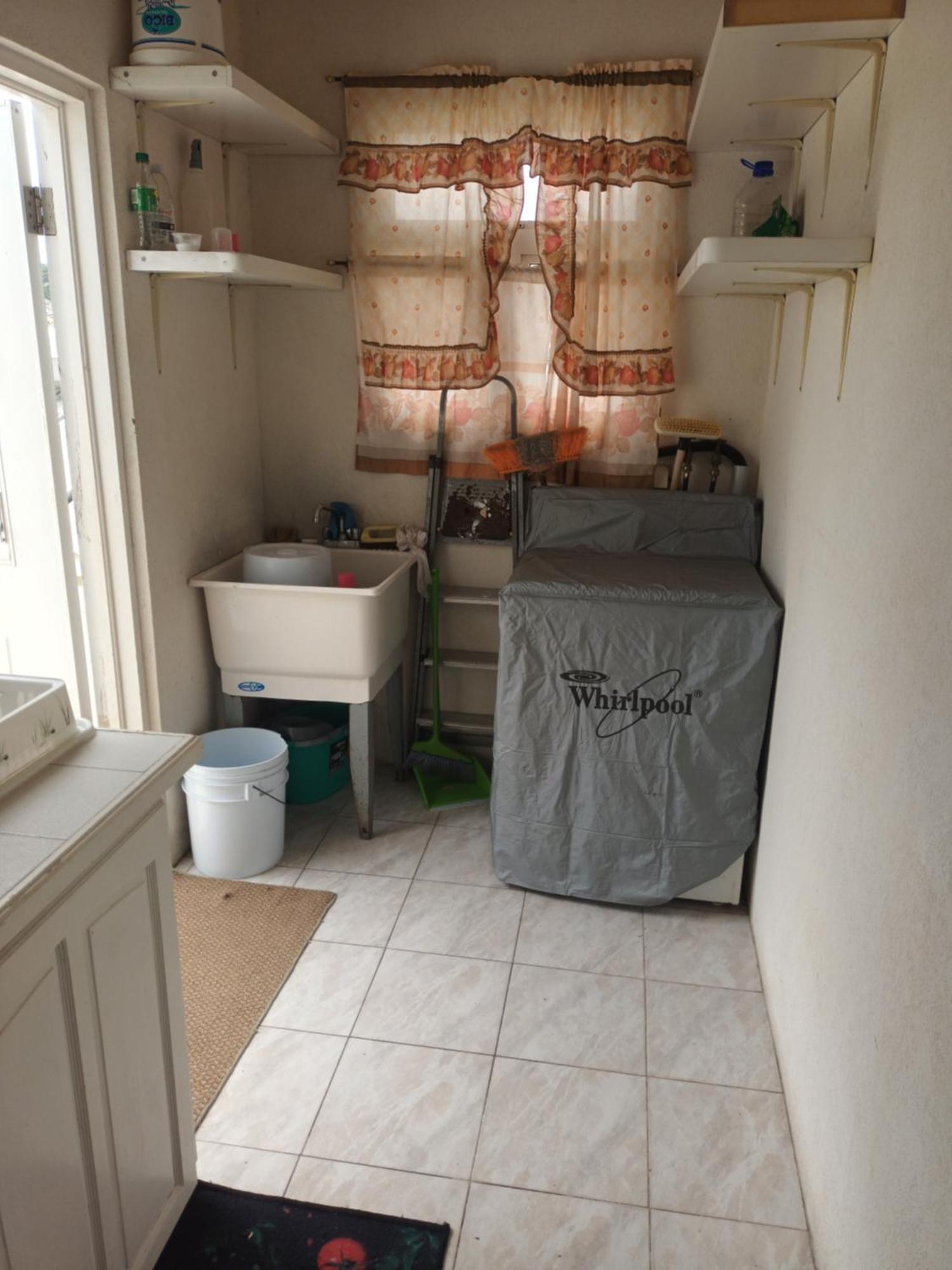 Hotel Super Breezy Cozynook ! Bridgetown Esterno foto