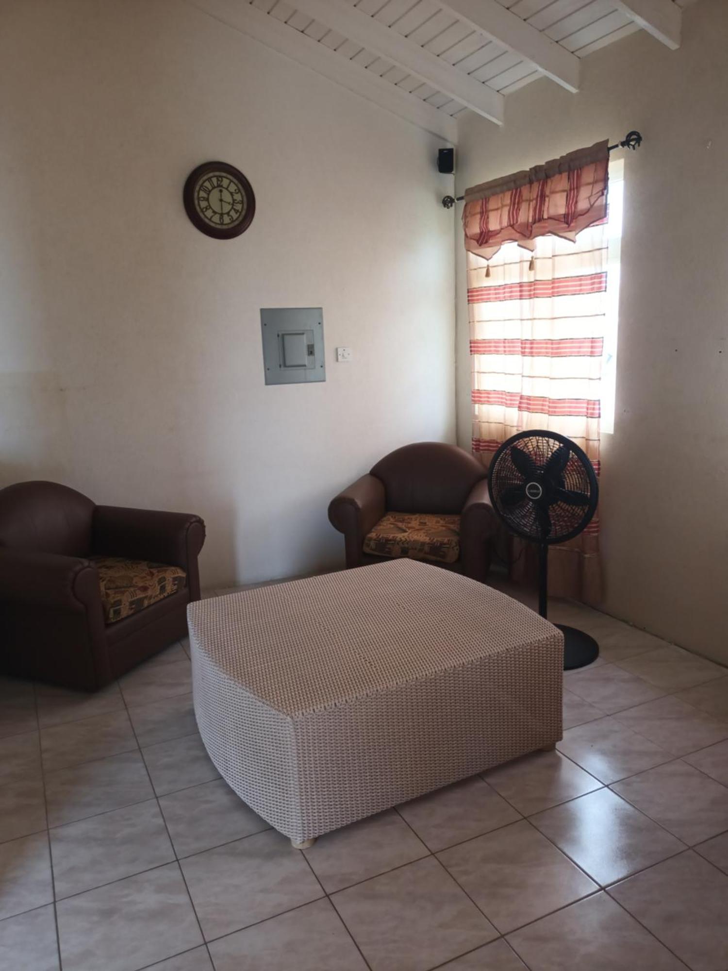 Hotel Super Breezy Cozynook ! Bridgetown Esterno foto